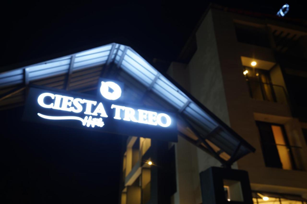 Hotel Ciesta Treeo à Lonavala Extérieur photo